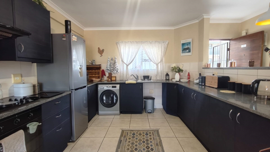 2 Bedroom Property for Sale in Hartenbos Central Western Cape